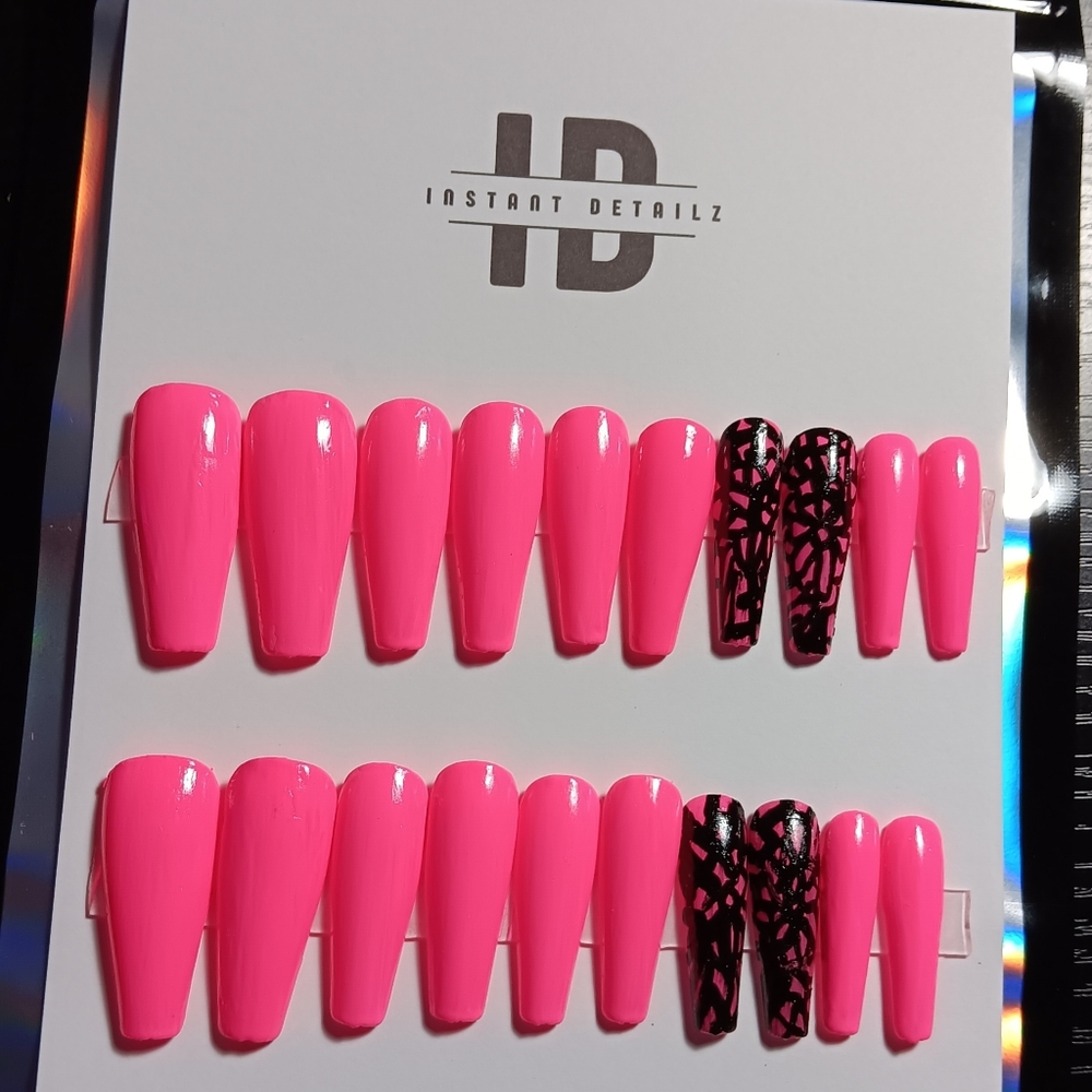 The Pledge | Pink and Black Press On Nails | by Instant Detailz
